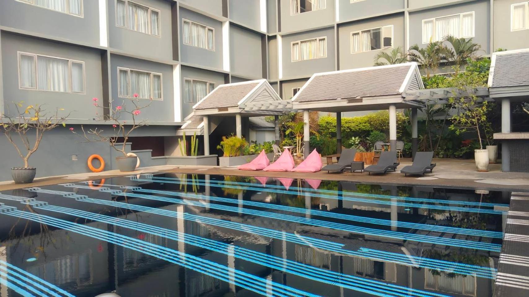 Hotel Witz Bangkok Ramkhamhaeng Exterior foto